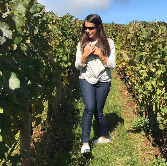 Meet your Posher, Stephanie - Picture 1 of 1